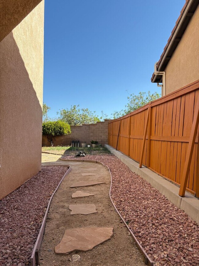 Foto del edificio - 4 Bed 3 Bath Home for Rent in Murrieta