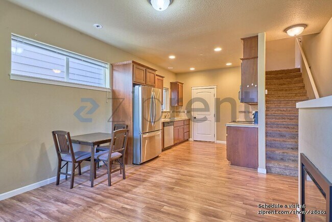 Foto del edificio - 2610 Princeton Pl
