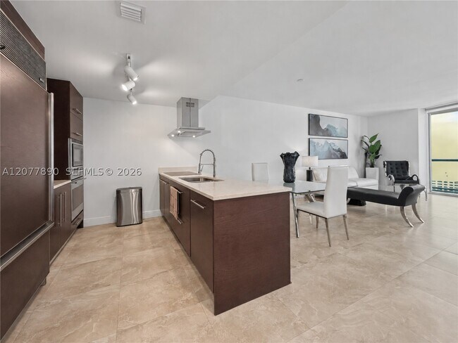 Foto del edificio - 495 Brickell Ave