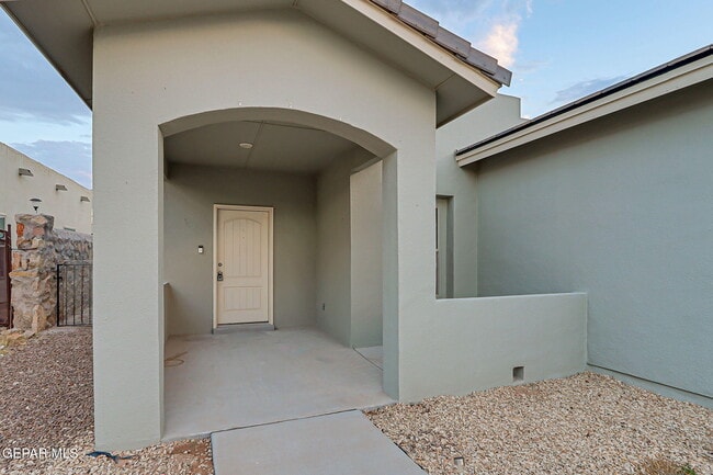 Building Photo - 14928 Harry Flournoy Ave