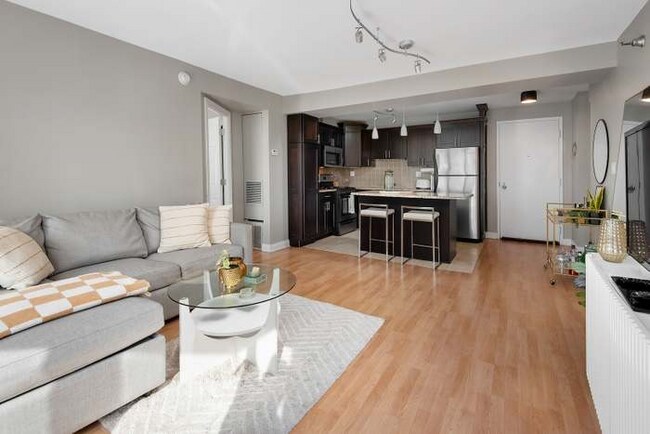 Foto del edificio - 1309 N Wells St