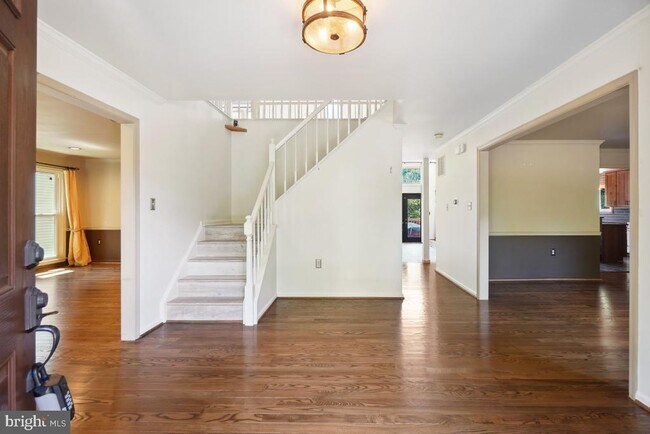 Building Photo - 111 Argosy Dr