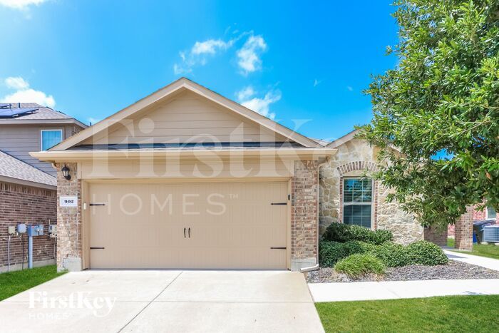 Foto principal - 902 Silver St
