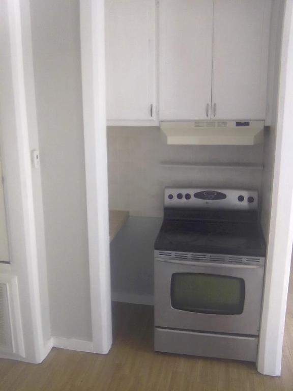 Foto del edificio - 528 N Louisa Ave