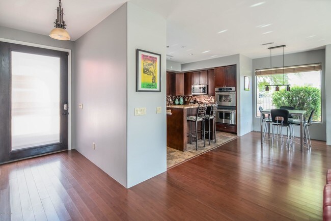 Foto del edificio - 4322 N 78th St