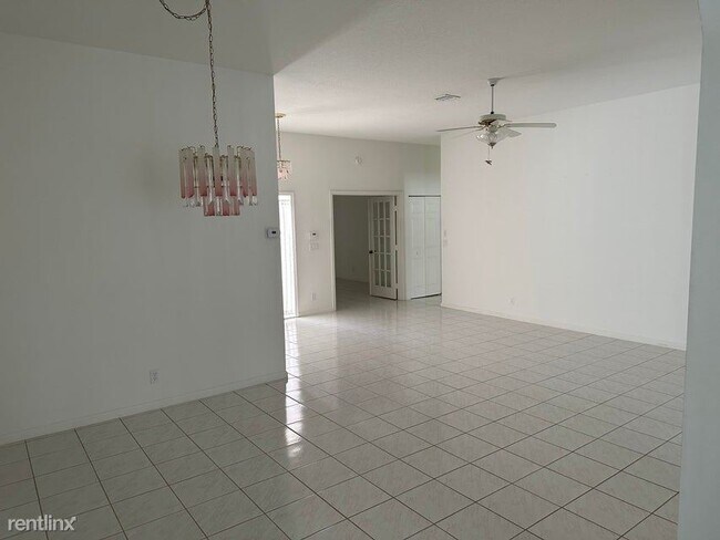 Building Photo - 3 br, 2 bath House - 8330 Lake Cypress Rd