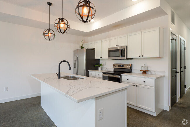 3 habitaciones, 2,5 baños, 1740 pies cuadrados (cocina) - Stoneway Townhome Garage Included