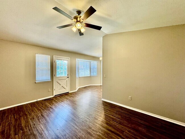 Foto del edificio - 1006 Richmond St