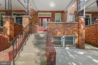 Building Photo - 2509 Linden Ave