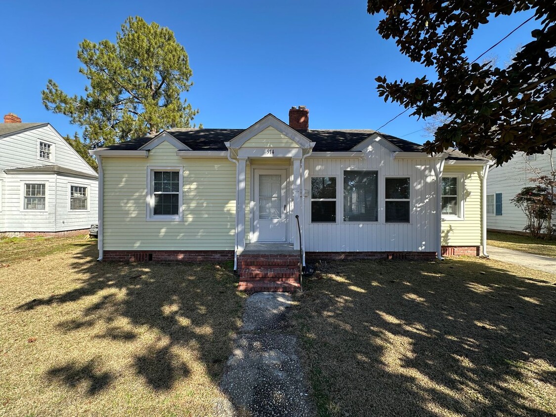 Primary Photo - Charming 2BR/1BA Home for Rent