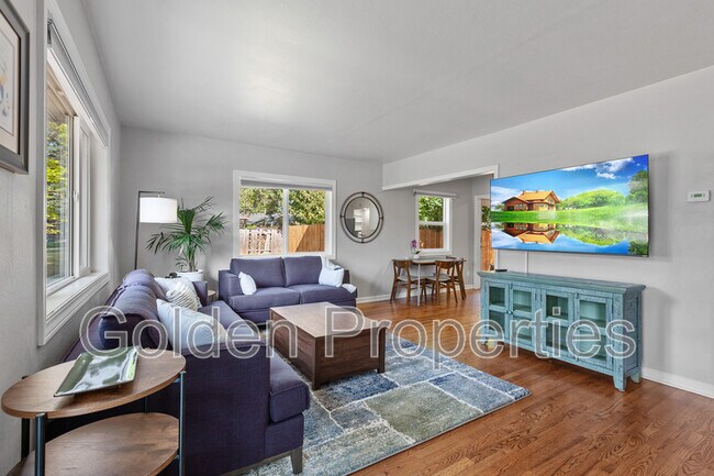 Foto del edificio - 1717 E Lakeside Ave