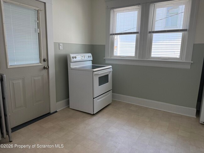 Foto del edificio - 715 Hemlock St