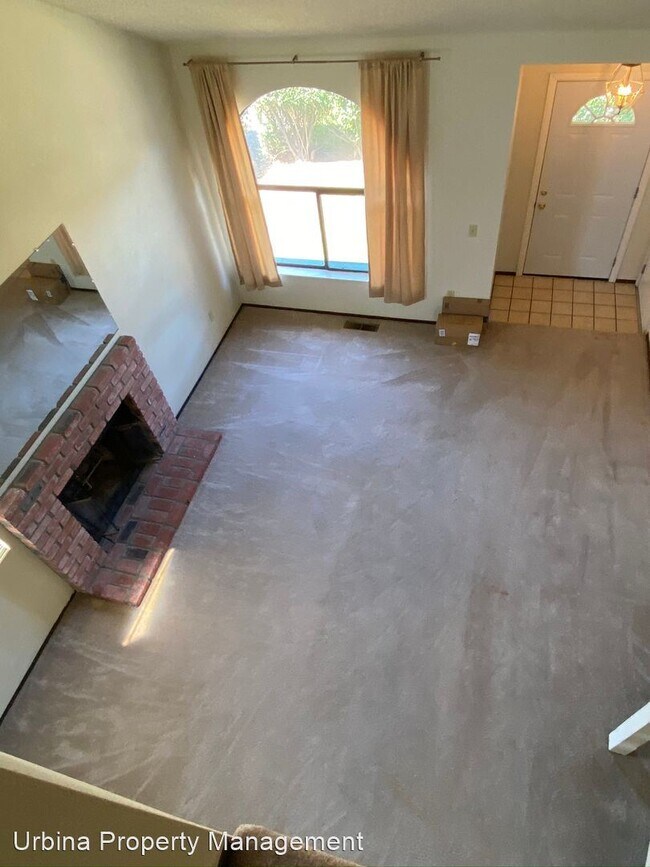 Building Photo - 5 br, 3 bath House - 7520 Mercedes Way