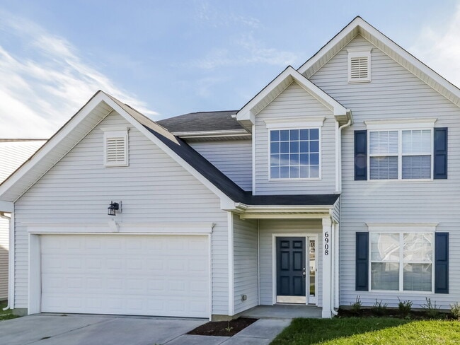 Building Photo - 6908 Sequoia Hills Dr