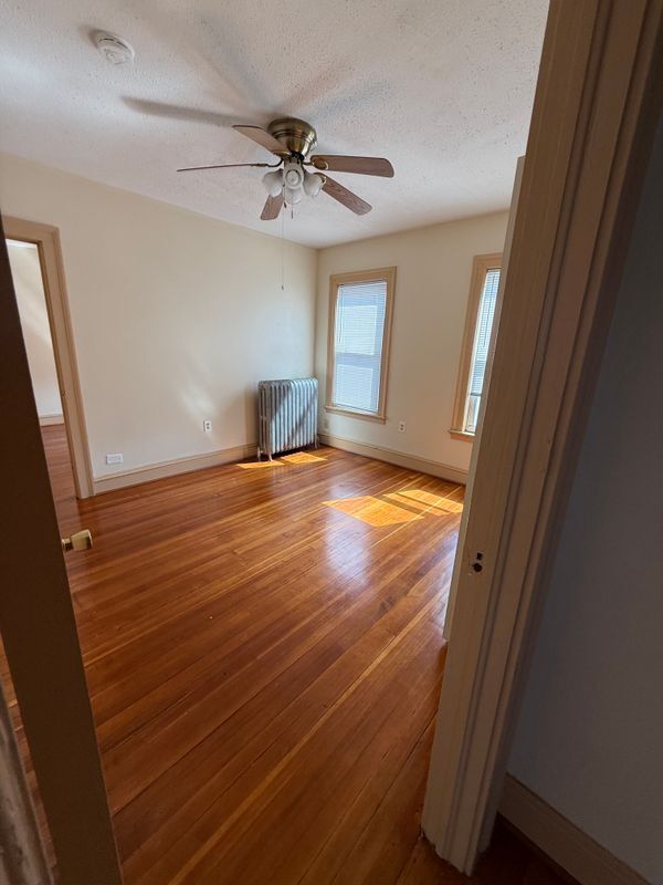 Foto del edificio - 1694 Broad St