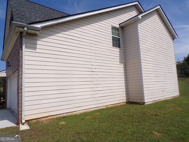 Foto del edificio - 1527 Paceville Ct NE