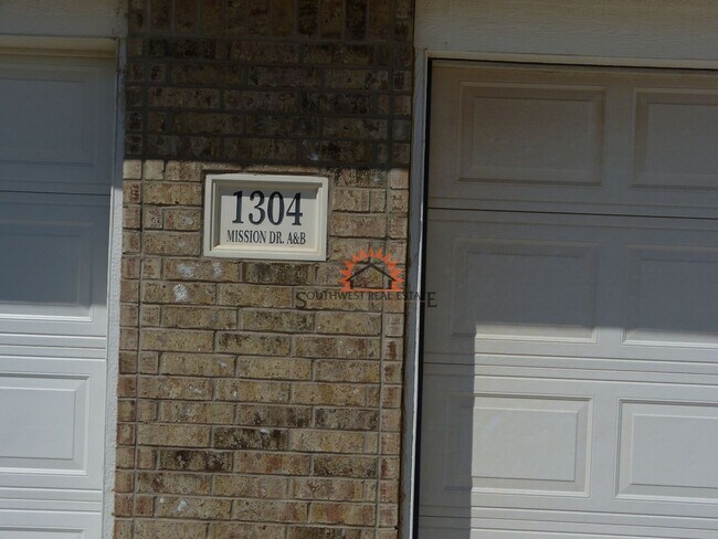 Building Photo - 1304 Mission Dr.