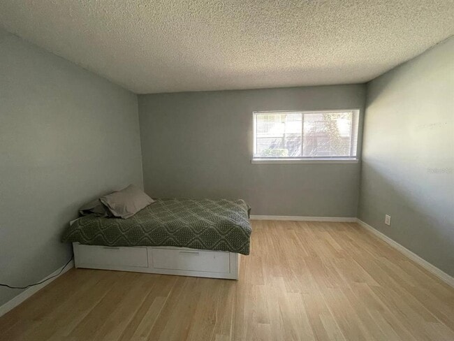 Building Photo - 6346 Newtown Cir