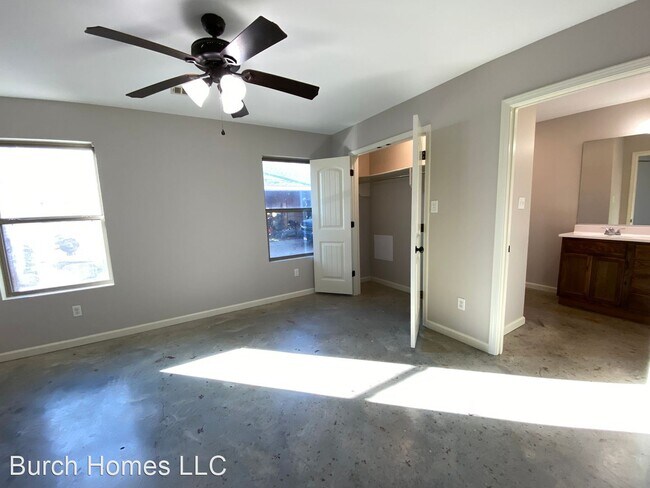 Foto del edificio - 3 br, 2 bath House - 1308 W Monroe Ave. Un...