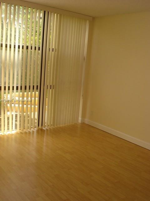 Foto del edificio - 17021 N Bay Rd