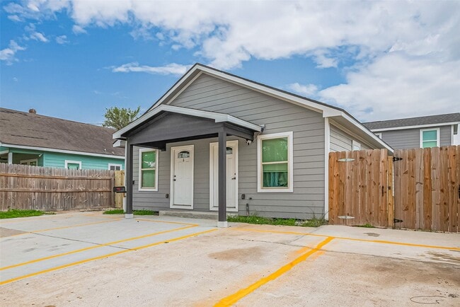 Foto del edificio - 6725 Avenue K