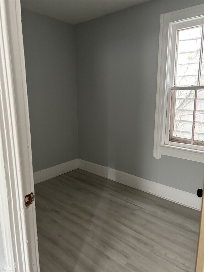 Foto del edificio - 3 br, 1 bath Duplex - 3293 West 31st Stree...