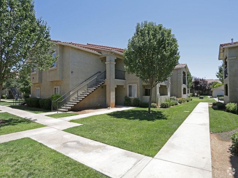 Villa Lucia Apartments Rentals Fresno, CA