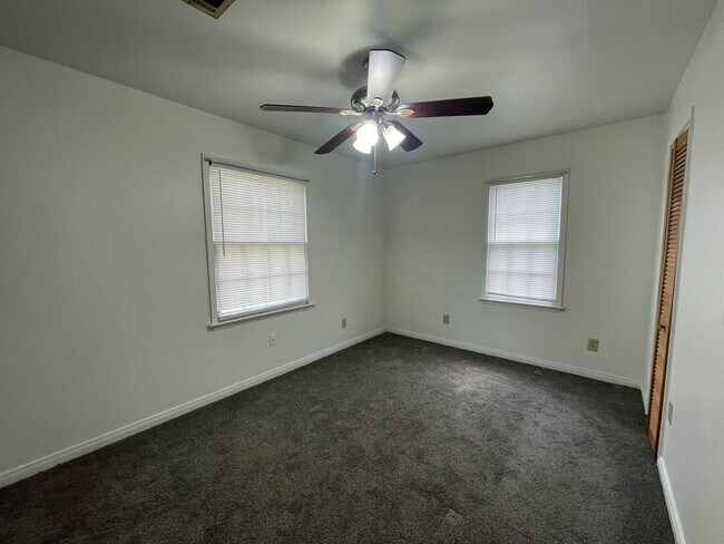 Foto del edificio - 3 Bedroom Midwest City Home! - Move in Deposit Free! (If Qualified)