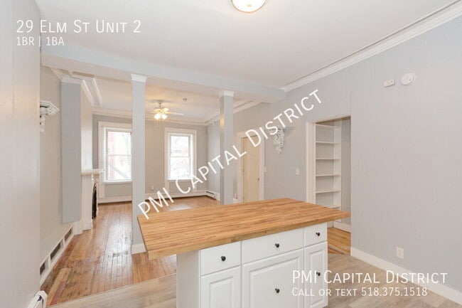 Building Photo - 29 Elm St