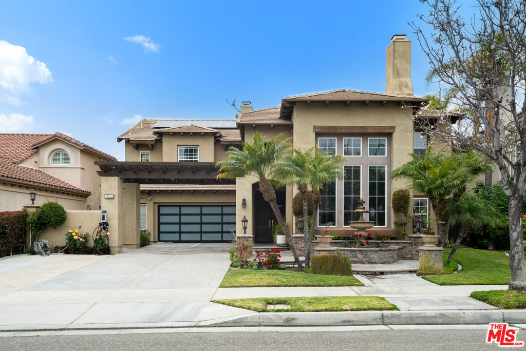Primary Photo - 996 N Antonio Cir