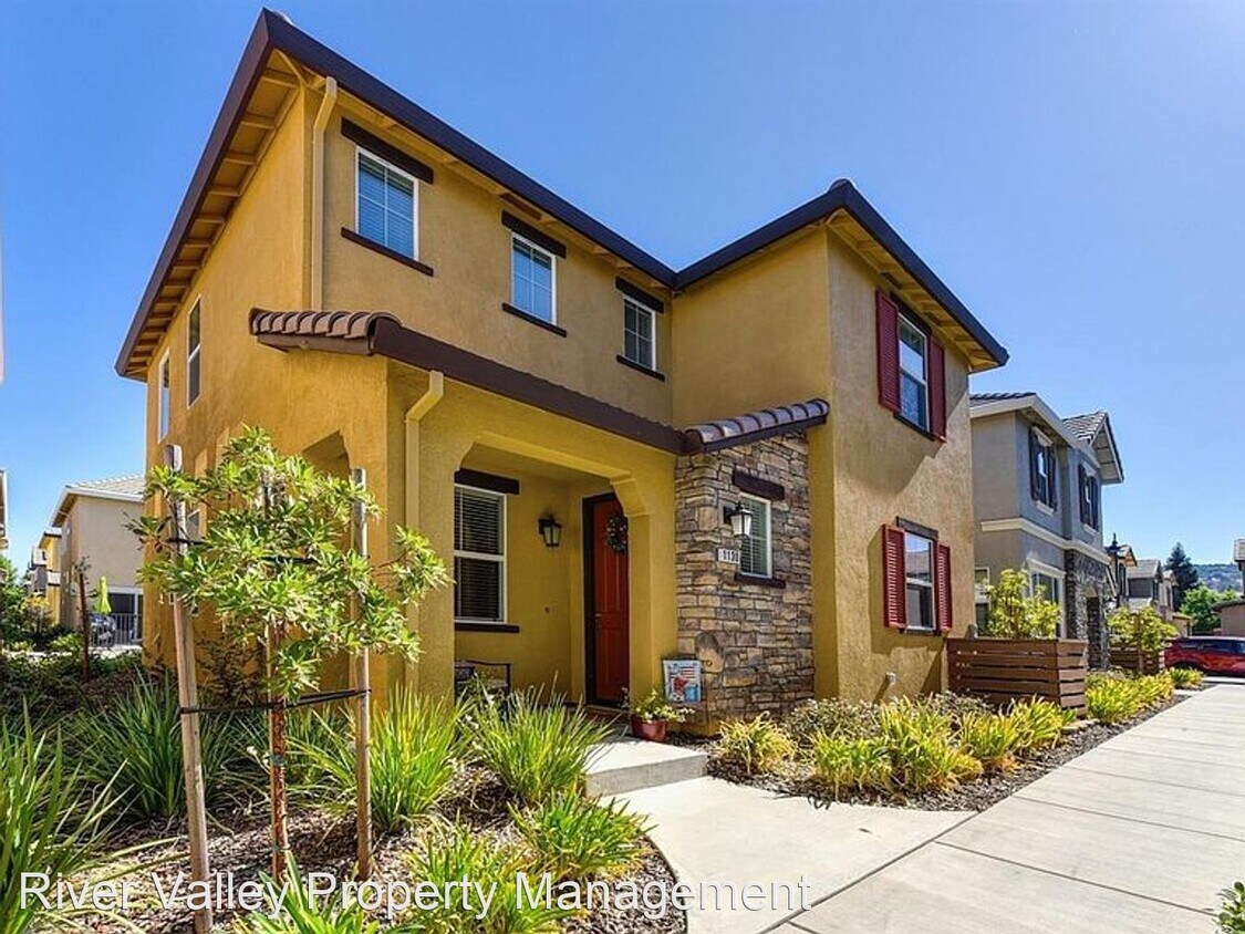 3 br, 2.5 bath House 1130 Veranda Ct House Rental in Folsom, CA