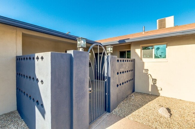 Foto del edificio - 4 Bedroom, 3 Baths, includes 2 Master Suites Just 1-Mile from ASU