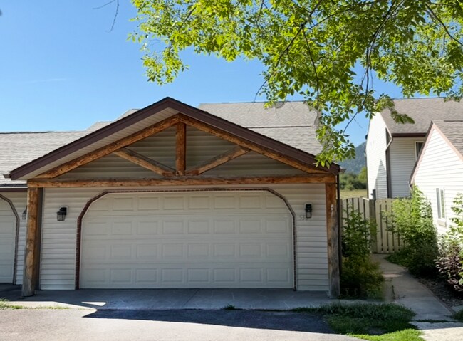 Foto del edificio - 3 Bed, 2.5 Bath Kalispell Townhome