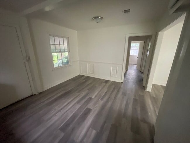 Foto del edificio - 3702 Newman Ave