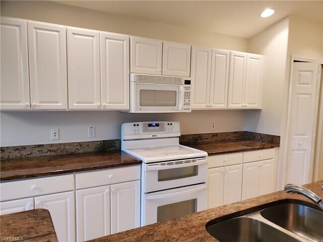 Foto del edificio - 2603 Somerville Loop