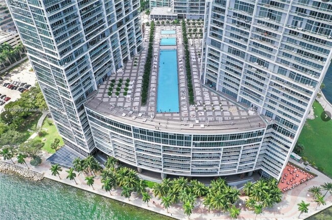 Foto del edificio - 495 Brickell Ave