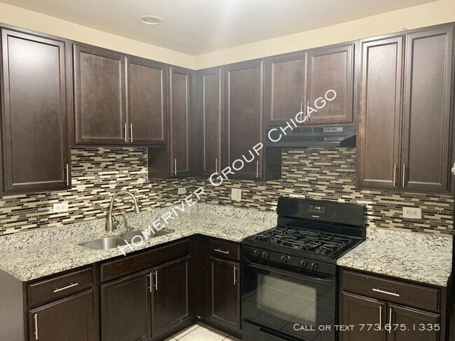 Building Photo - Auburn Gresham Beauty
