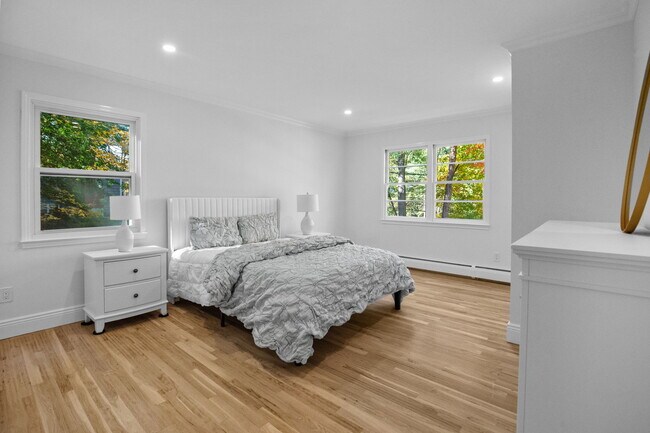 Foto del edificio - 341 Millwood Rd