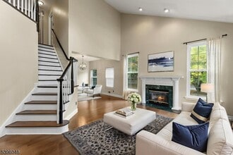 Building Photo - 2 Rider Terrace