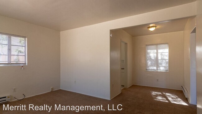 Building Photo - 1204 N Winstel Blvd
