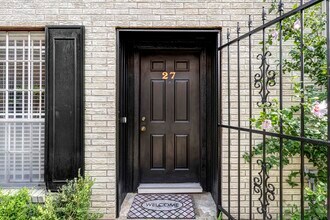 Building Photo - 1715 Moritz Dr