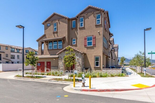 Building Photo - 40455 Birchfield Dr