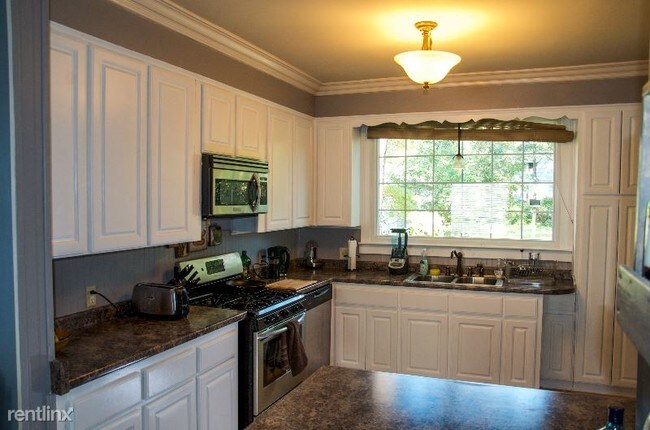 Foto del edificio - 3 br, 2 bath House - 618 S Woodrow St