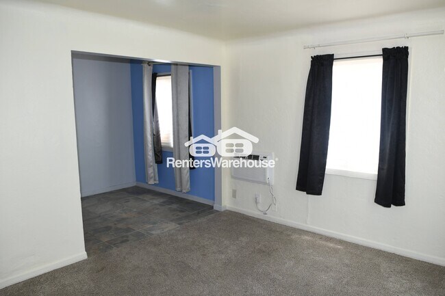 Foto del edificio - 2532 E Adams St