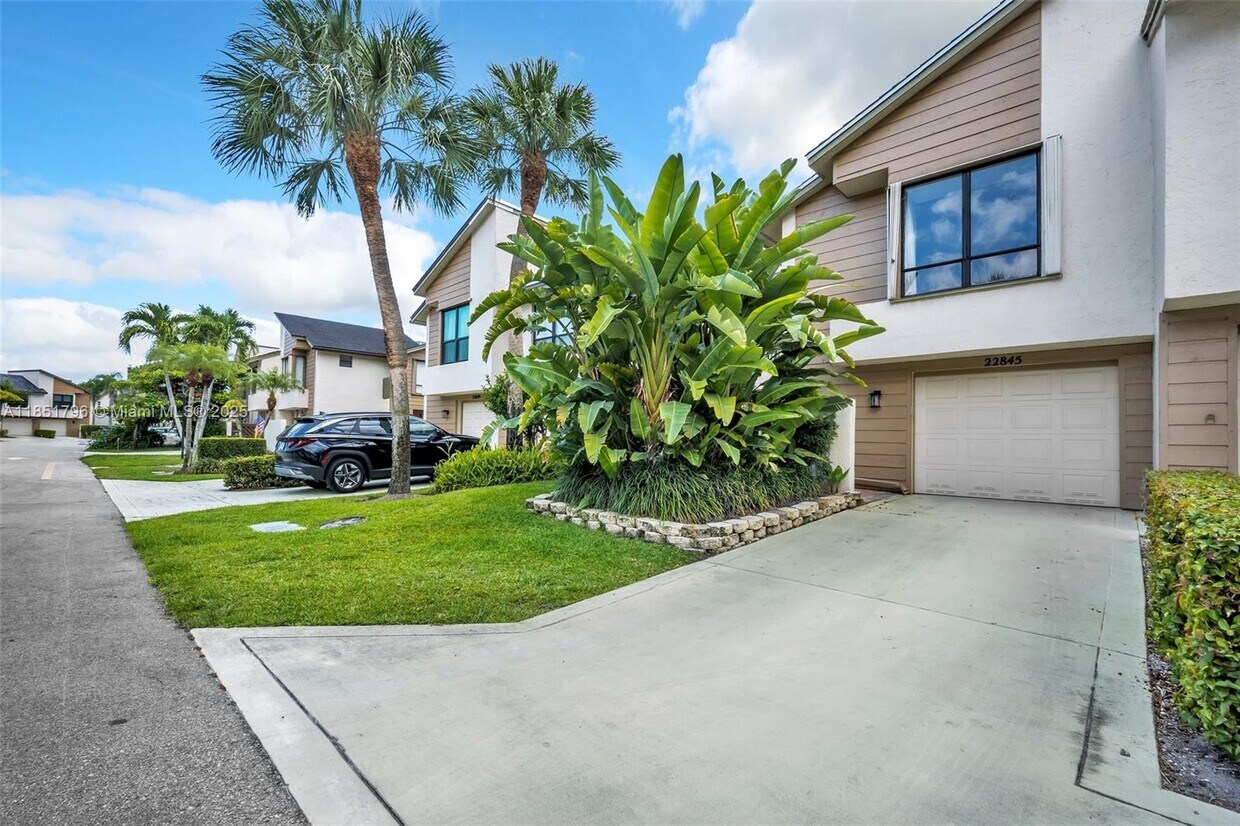 Foto principal - 22845 Ironwedge Dr