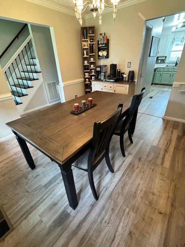 Foto del edificio - 4 bedroom/ 2.5 bathroom- Smithfield, VA