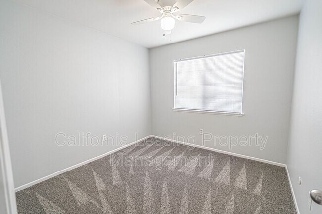Building Photo - 27508 Elder View Dr