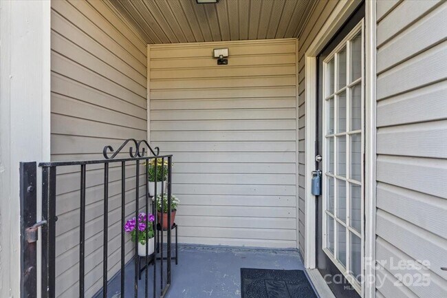 Foto del edificio - 6224 Rosecroft Dr