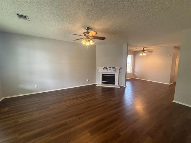Foto del edificio - 2208 Wildwood Ln