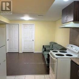 Building Photo - 40 Palm Tree Rd